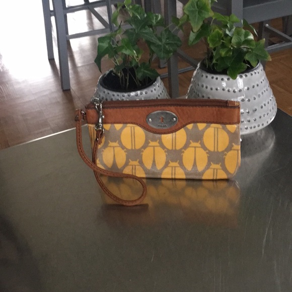 Fossil/ LadyBug/ Key Per/ Wristlet/πππ - Picture 1 of 3